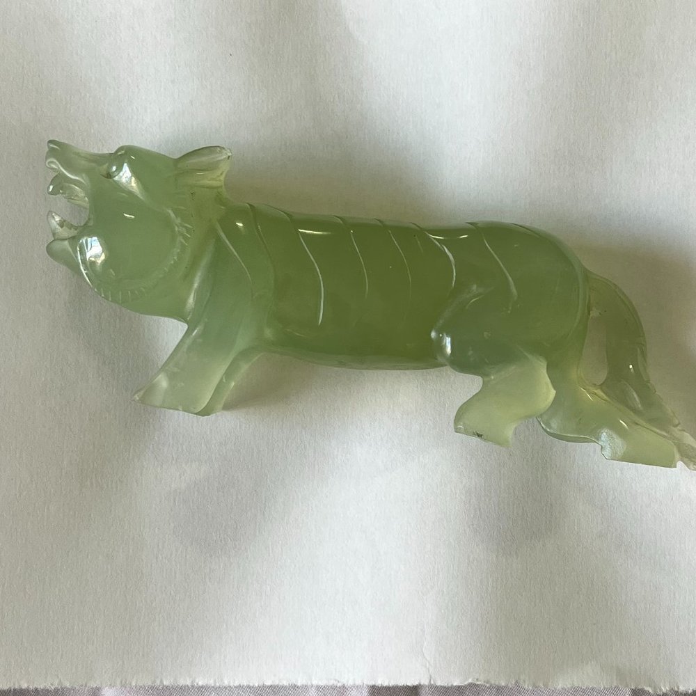Natural jade carved chinese tiger figurine! Never displayed. 6-1/2 X 2